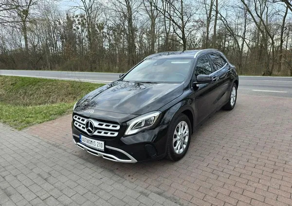 samochody osobowe Mercedes-Benz GLA cena 89900 przebieg: 100000, rok produkcji 2018 z Biała Rawska